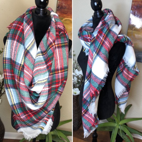 Multi Plaid Flannel Blanket Scarf Red Green Blue 100% Acrylic - Picture 2 of 11